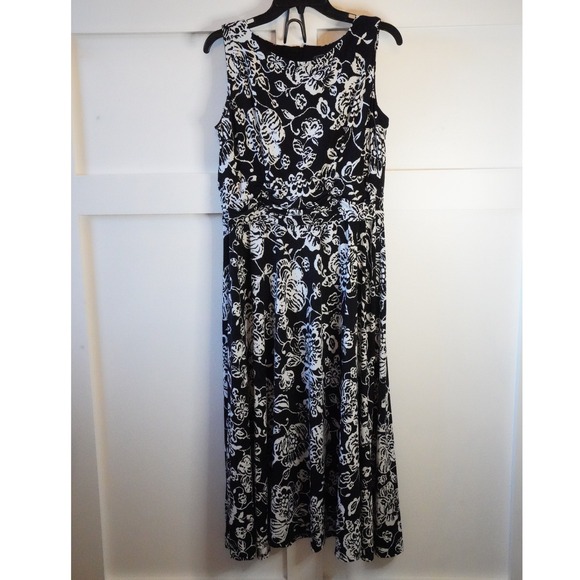 NWT, Jessica Howard, Black White Floral Sleeveless Midi Dress‎ Size 12 - Picture 2 of 7